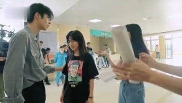 吃瓜娱乐营,揭秘娱乐圈幕后故事，带你领略明星真实生活