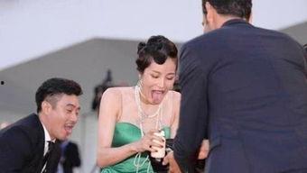 娱乐吃瓜社创作,明星背后的那些事儿