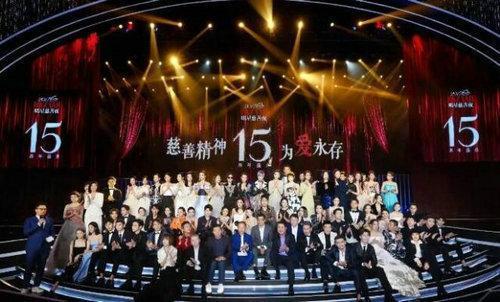 娱乐吃瓜dj,跟随吃瓜DJ探寻明星幕后故事