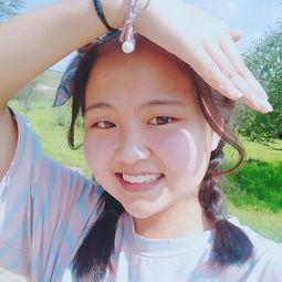 娱乐吃瓜酱爱情和,爱情瓜田里的甜蜜碰撞