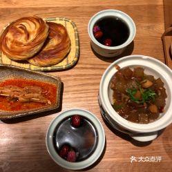 娱乐吃瓜酱美食,品味生活，畅享美味时光